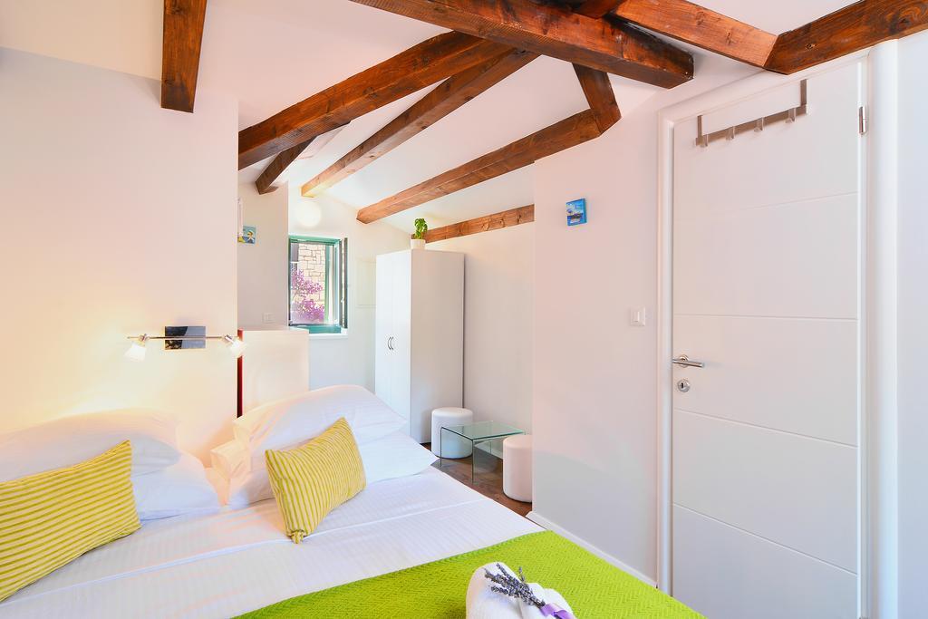 Apartments And Rooms Kampanel Hvar Town Szoba fotó