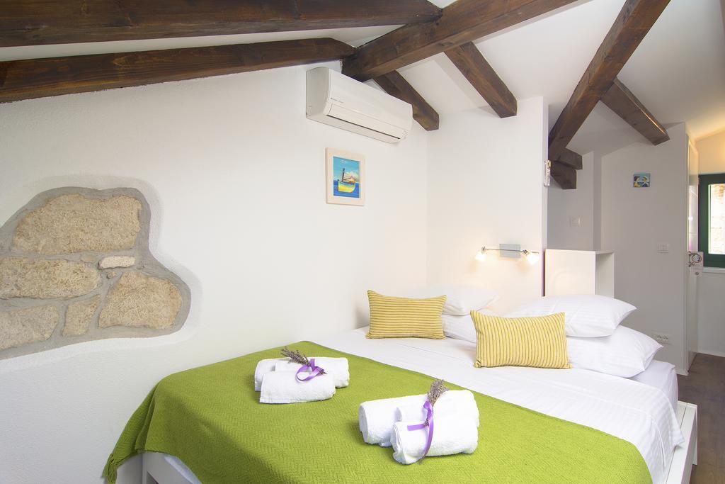 Apartments And Rooms Kampanel Hvar Town Szoba fotó