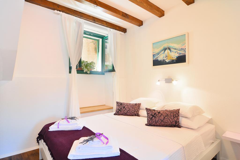 Apartments And Rooms Kampanel Hvar Town Szoba fotó